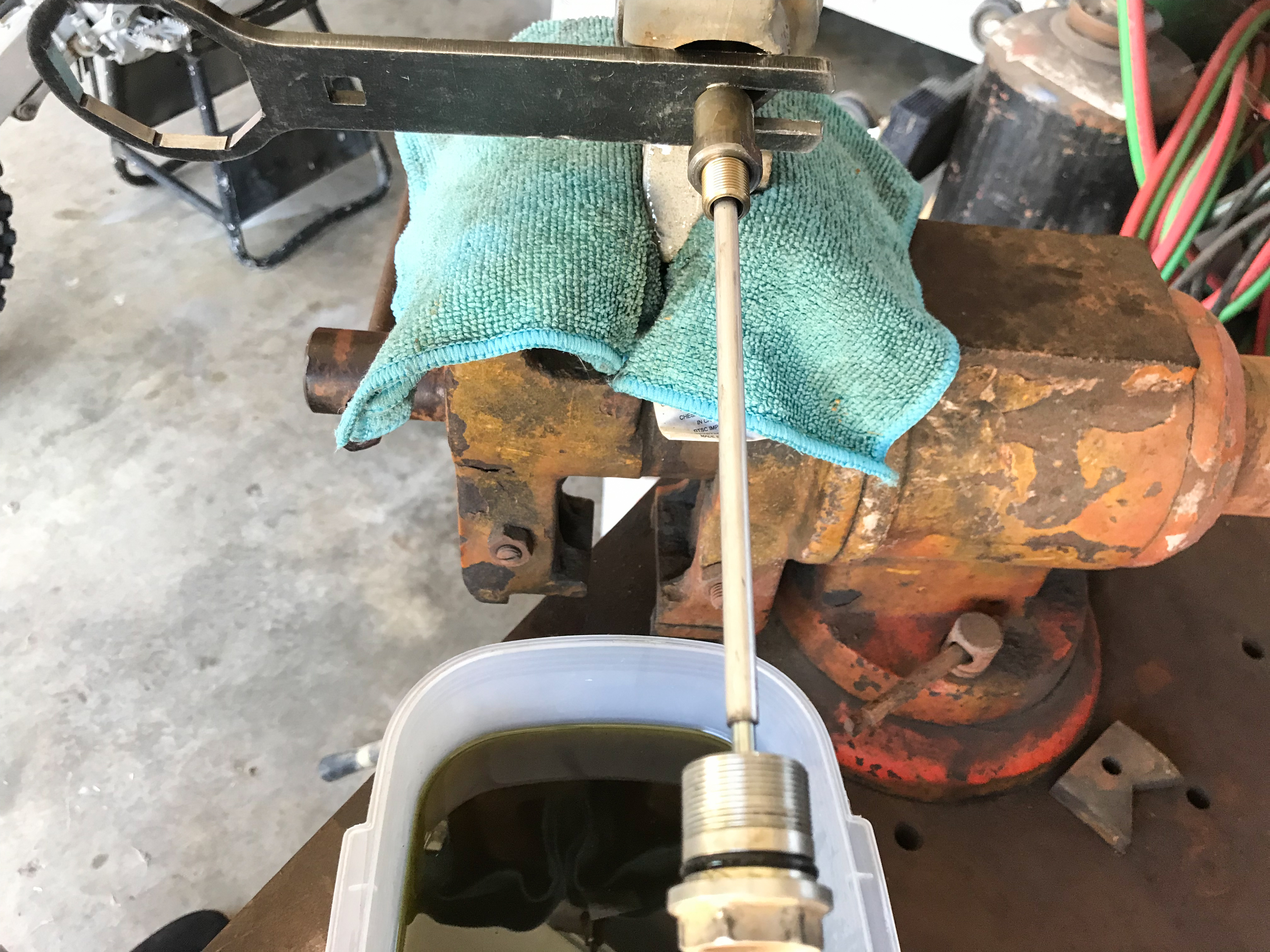 StepbyStep Guide to Replacing Fork Seals in your Dirt Bike